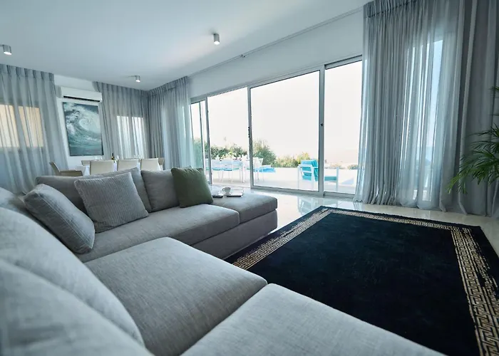 Olymp Luxus-villa By Interhome